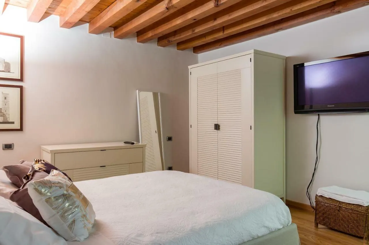 Downtown Apartment Verona